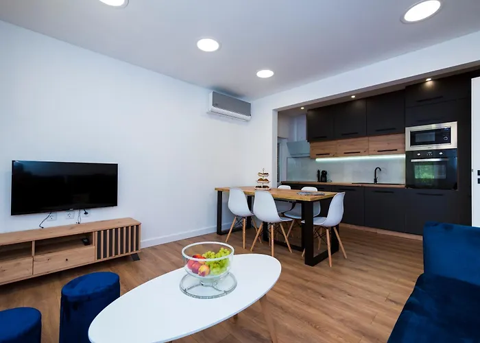 M&M Pelivan Apartments